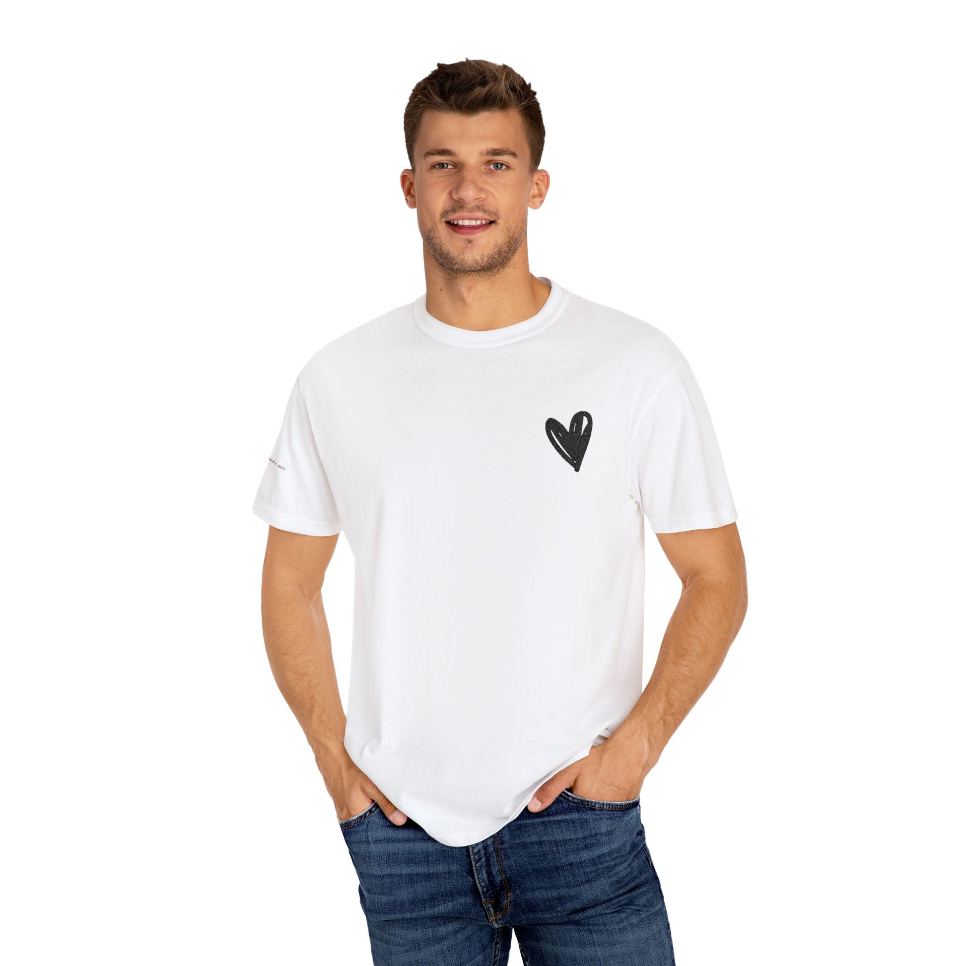East Gallery Embroidered Heart T-shirt