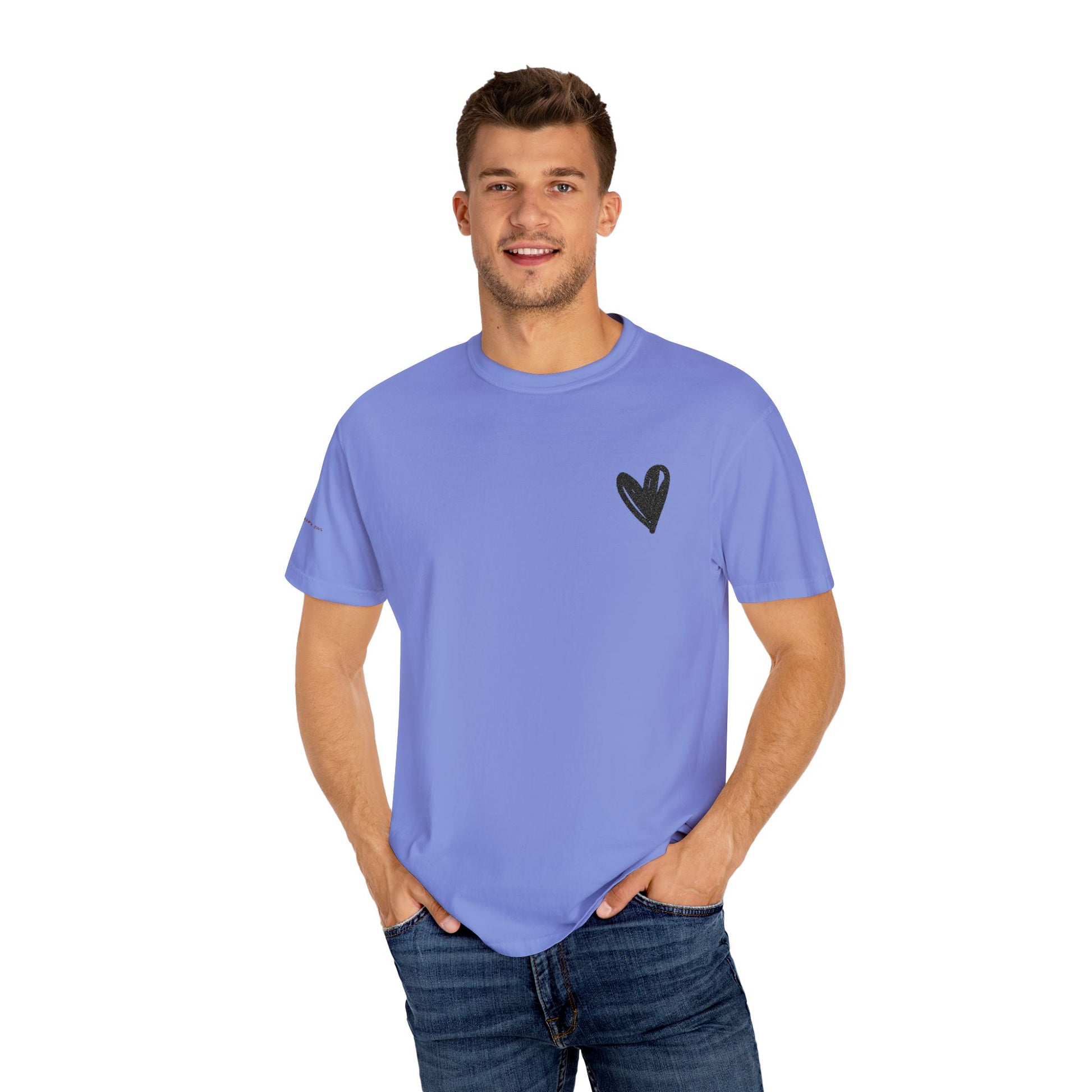 East Gallery Embroidered Heart T-shirt